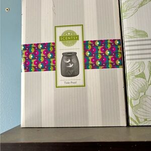 Scentsy Tide Pool Warmer - Elegant Gray